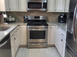 316 Middlewood Rd, Middletown, NJ 07748