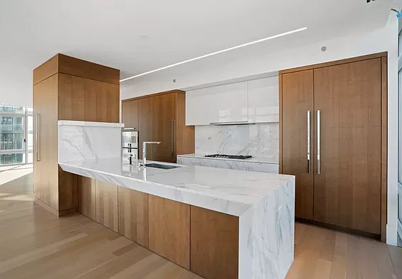 5th image of 219 E 44th St Floor 30