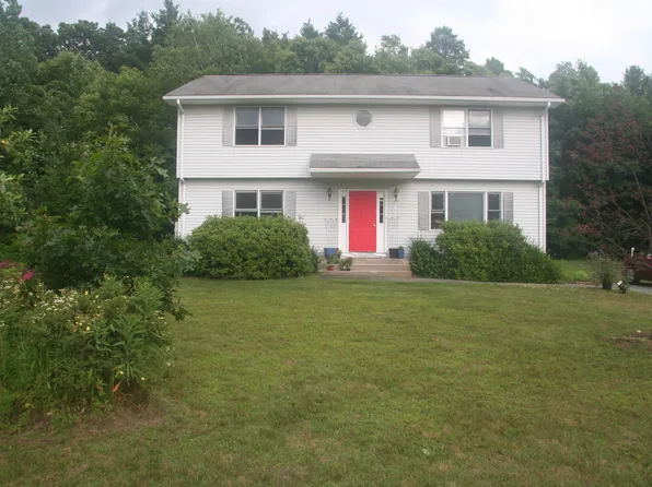 27 Eagle Hts #A, Belchertown, MA 01007