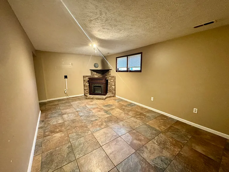 3003 Joann Ave — Photo 31