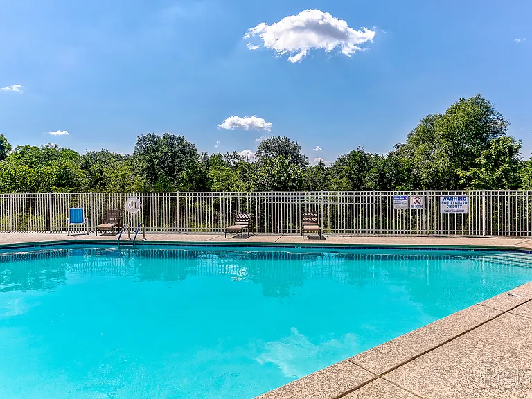 Northfield Ridge Apartments — Photo 5