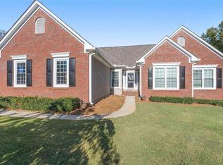 4131 Chatham Crest Ln, Buford, GA 30518