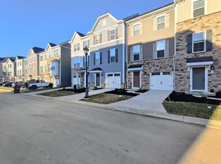 36 Wentworth Ln, Cincinnati, OH 45236