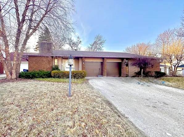400 N Pioneer Rd, Waukegan, IL 60085