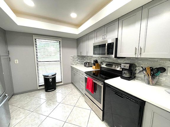4th image of 1714 Consulate Pl APT 101