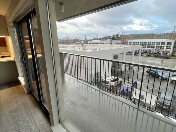 5209 Russell Ave NW APT 302