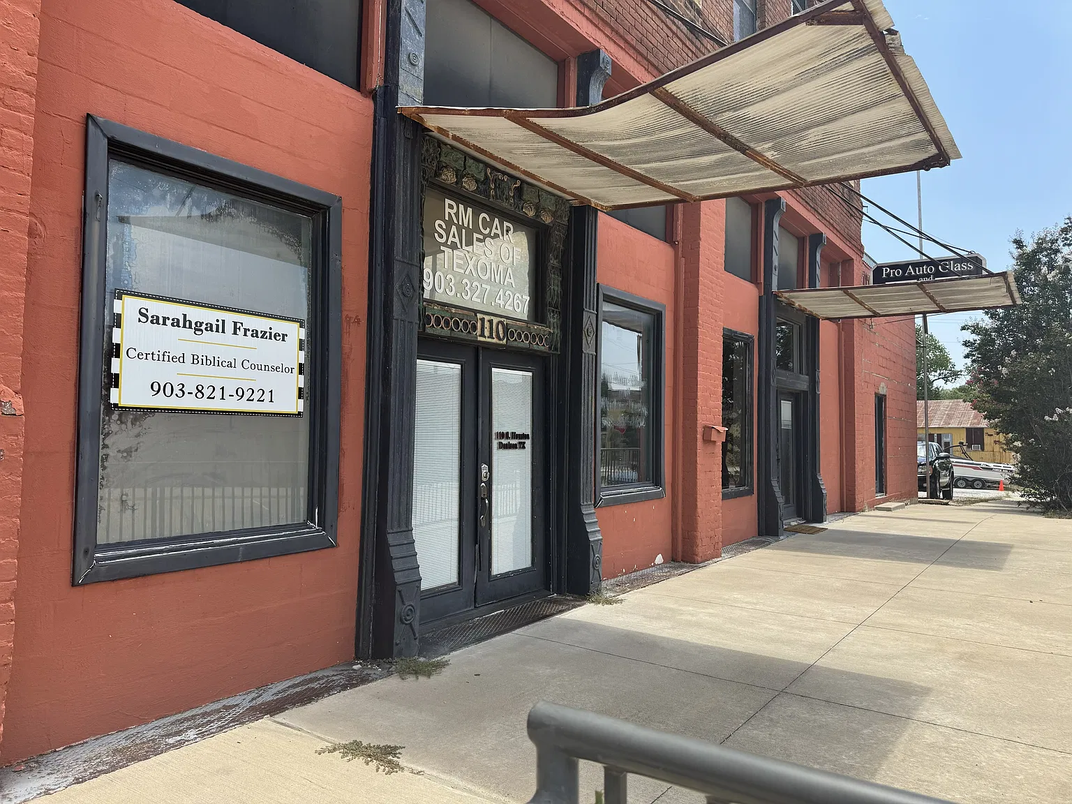110 South Houston Avenue - I — Photo 3