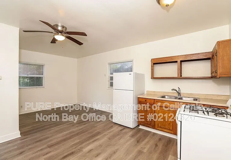 2107B Montgomery Dr — Photo 10