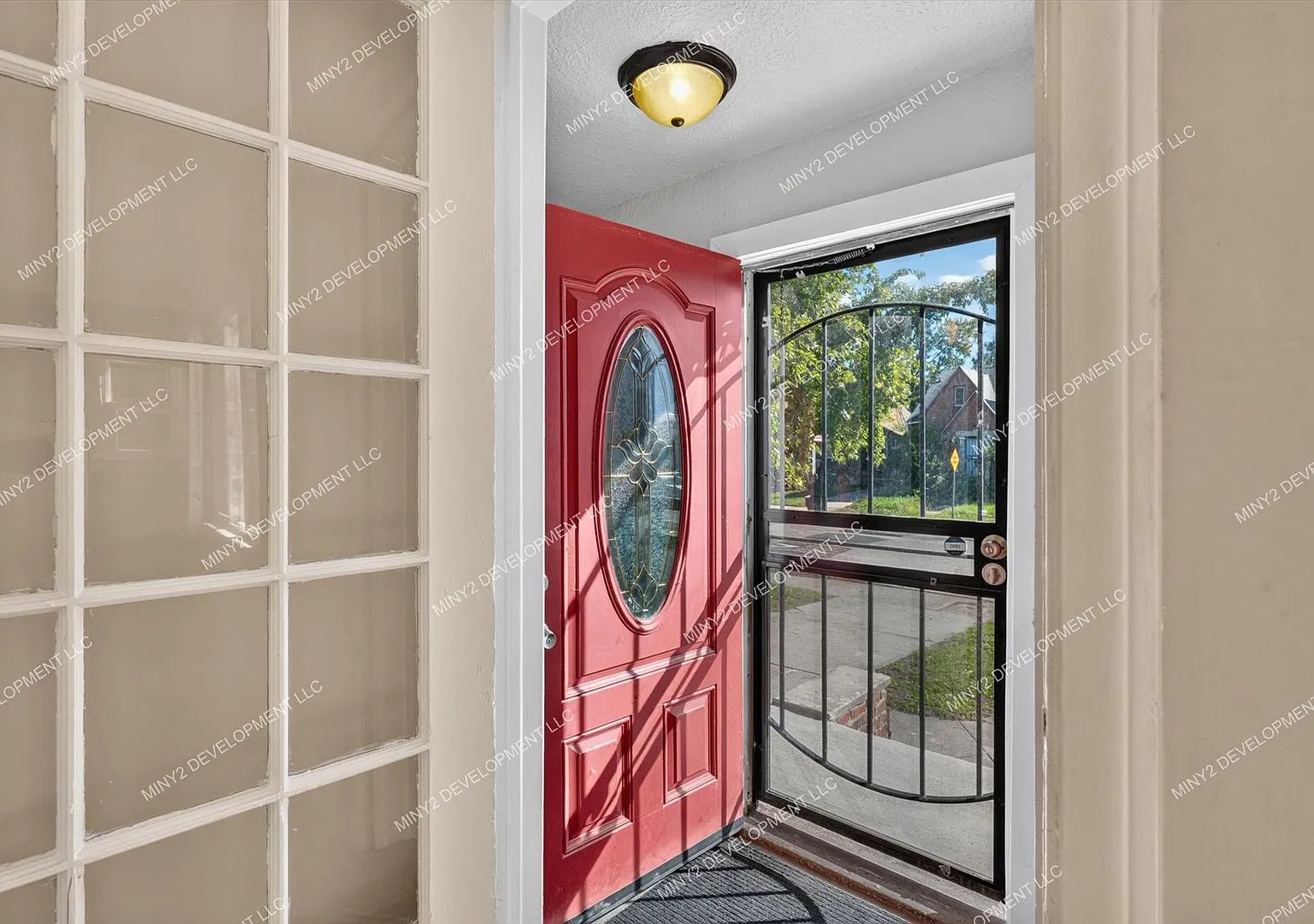 Beautiful 3-Bedroom, 1.5-Bath Brick Bungalow in Detroit — Photo 4