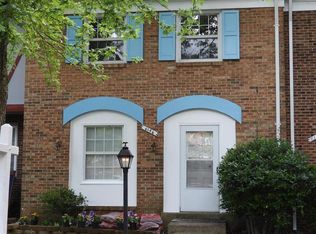 6146 Gothwaite Dr, Centreville, VA 20120