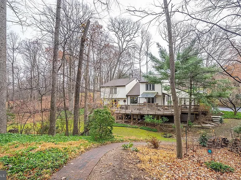 11696 Fox Glen Dr — Photo 48