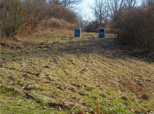 4237 Bay Rd SE, Carrollton, OH 44615