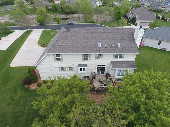 2nd image of W135N6445 Lakewood Ct
