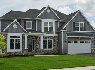 14 Hawthorne Xing, Perrysburg, OH 43551