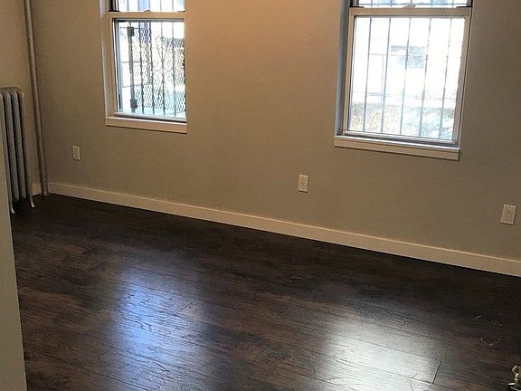 3rd image of 2319 Steinway St APT 1R