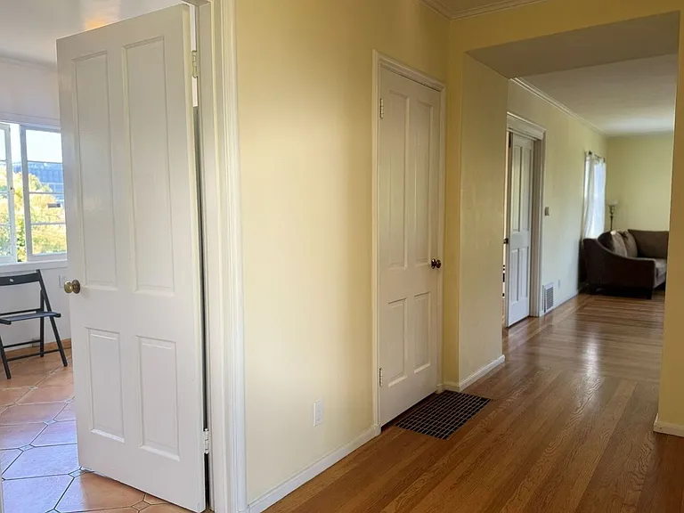 1759 Spruce St — Photo 18