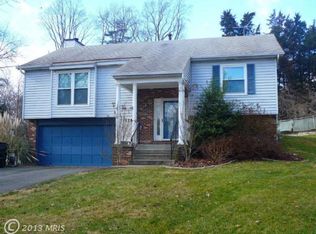 3016 Robin Ridge Ct, Fairfax, VA 22031