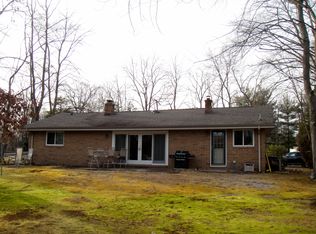 31 Taunton Rd, Medford, NJ 08055