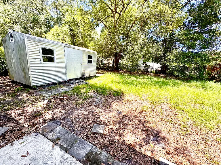 2234 Firestone Rd — Photo 20