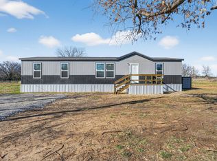 104 4th St, Graford, TX 76449