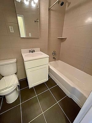 2nd image of 16201 Highland Ave #77C