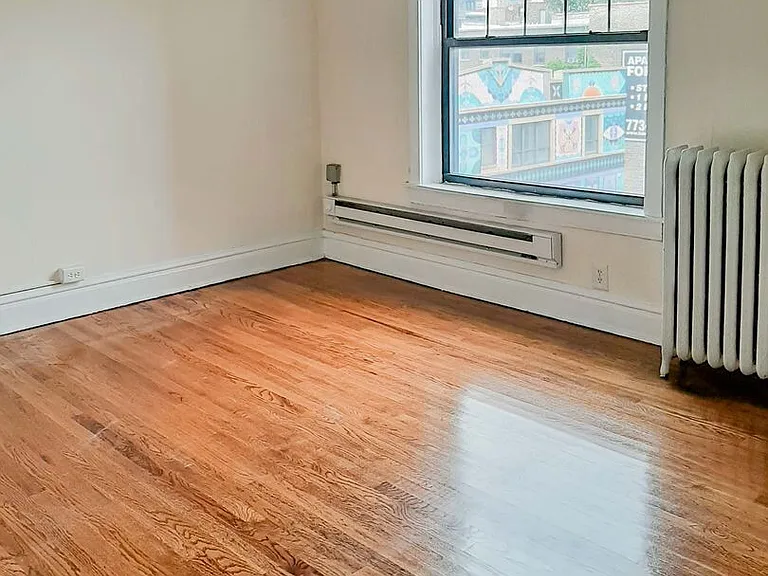 2870 N Clark St #3 — Photo 6