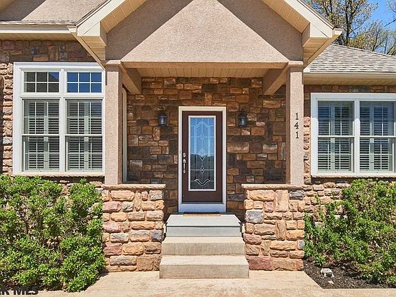 2nd image of 141 Scarlet Oak Cir