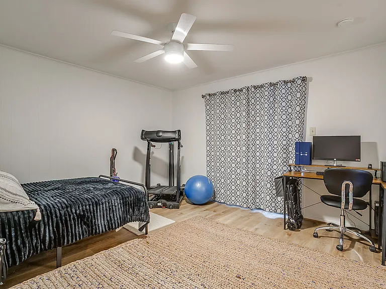 4761 Fieldcrest Dr — Photo 18