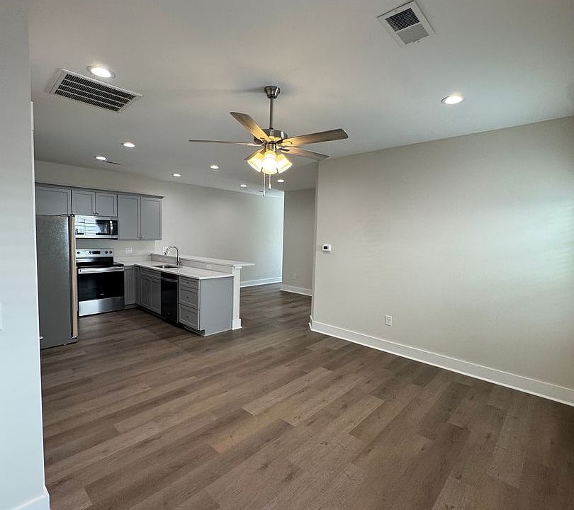 1st image of 111 Brawley Villas Pl