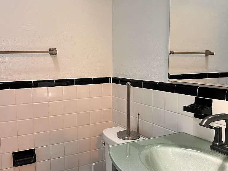 7565 Malvern Ave — Photo 7
