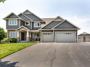 835 Riley Ln, Hudson, WI 54016