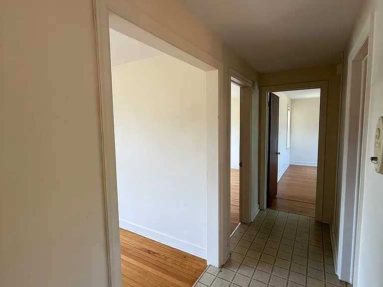 579 Center St #B5 — Photo 7