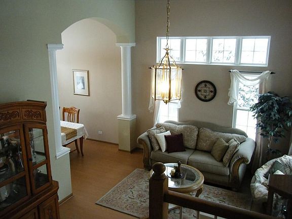 Unique Archway leads to Formal Dining Room