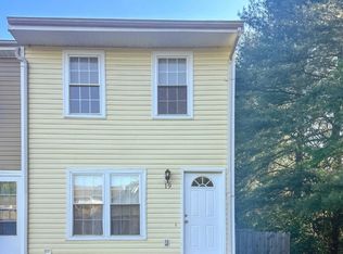 19 Swallow Ct, Charles Town, WV