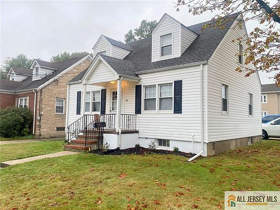 3rd image of 42 Burton Ave