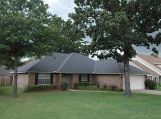 9708 Bridgeford Rd, Fort Smith, AR 72908