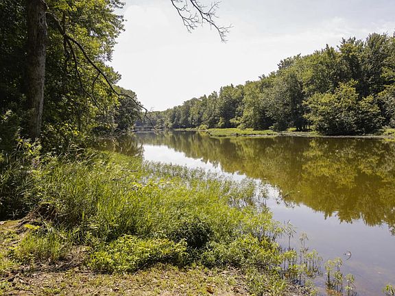 55980 driftwood dr-104