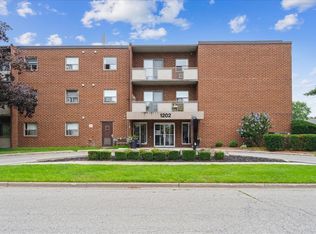 1202 Pontiac Ct, Sarnia, ON N7S 4M8