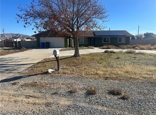15395 Apache Rd, Apple Valley, CA 92307