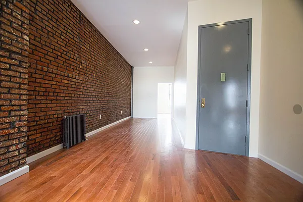 Rented by Nooklyn NYC LLC | media 20
