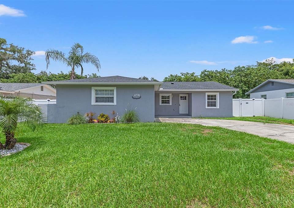1st image of 560 ROBIN HILL CIRCLE