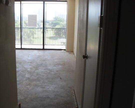 3rd image of 20379 W Cntry Clb Dr APT 537