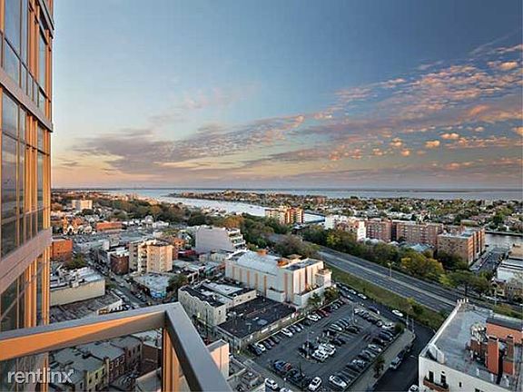 N-CityAndOceanViews01