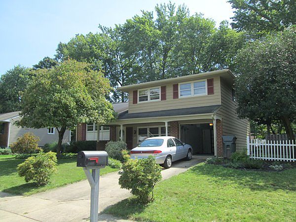 1st image of 955 Alexandria Dr