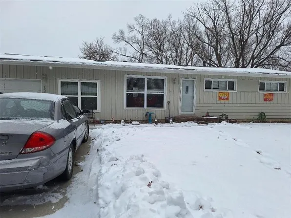 7027 NW Coronado St, Kansas City, MO 64152