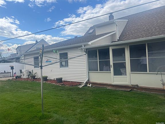 4th image of 158 Shelter Ln