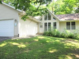 2090 Lake Summerset Rd, Davis, IL 61019