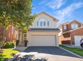 5 Howden Cres, Guelph, ON N1L1T2