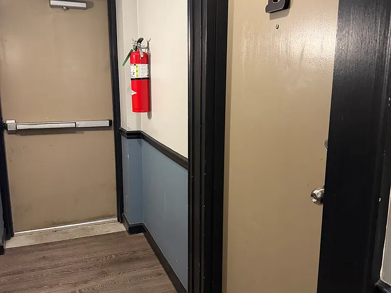 1054 S Kingshighway Blvd #E — Photo 14