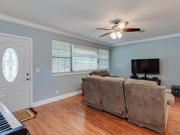 4th image of 2963 Woodtop Dr